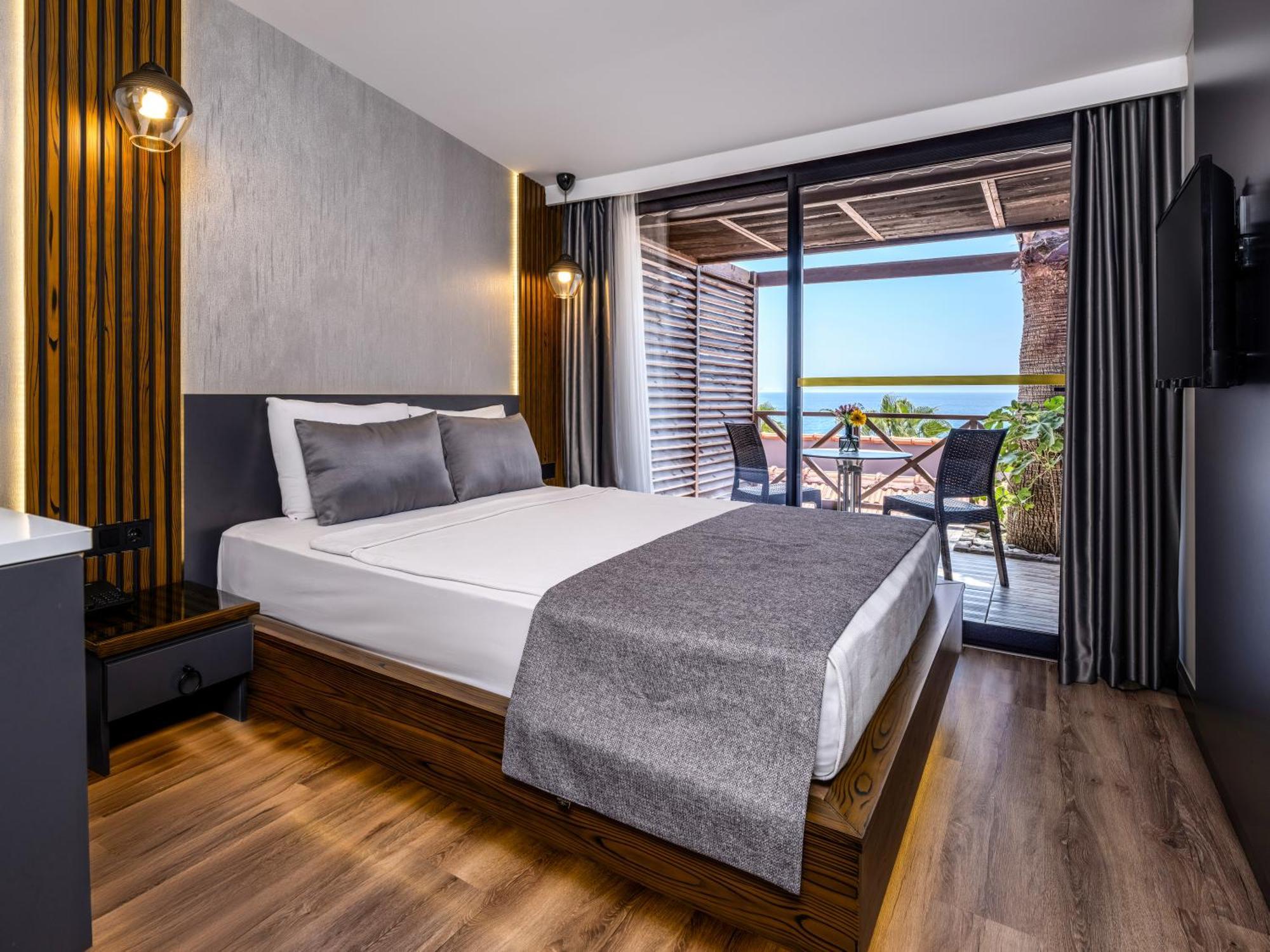 Adora Calma Beach Hotel Adults Only Кізілот Екстер'єр фото